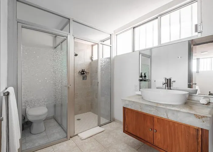 Сasa de vacaciones Senda Oasis Pool House - 4br, Next To Roma Sur *